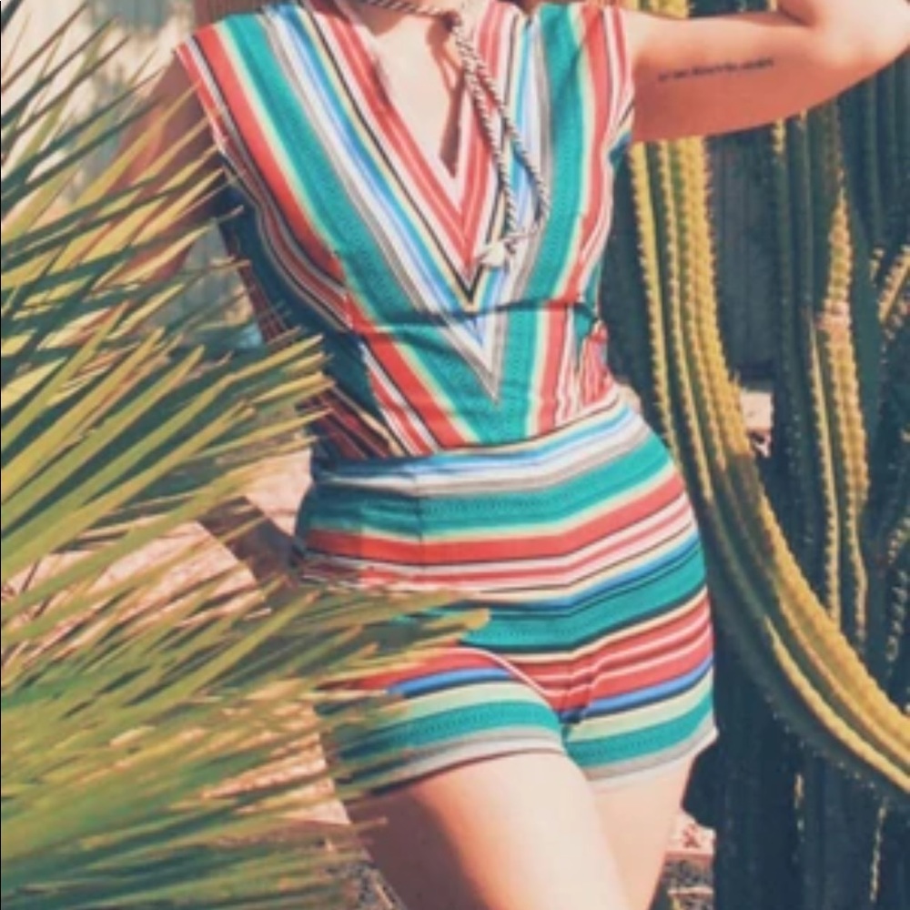 Anthropologie Kaisely High-waist Serape Short Size S - Picture 8 of 8
